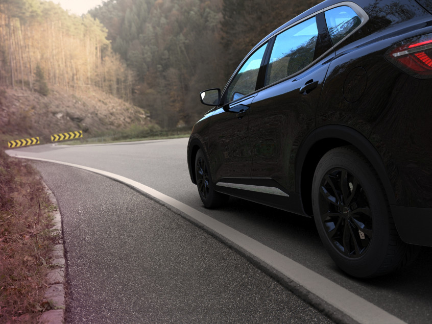 UTECA (U)|Schwarz 17