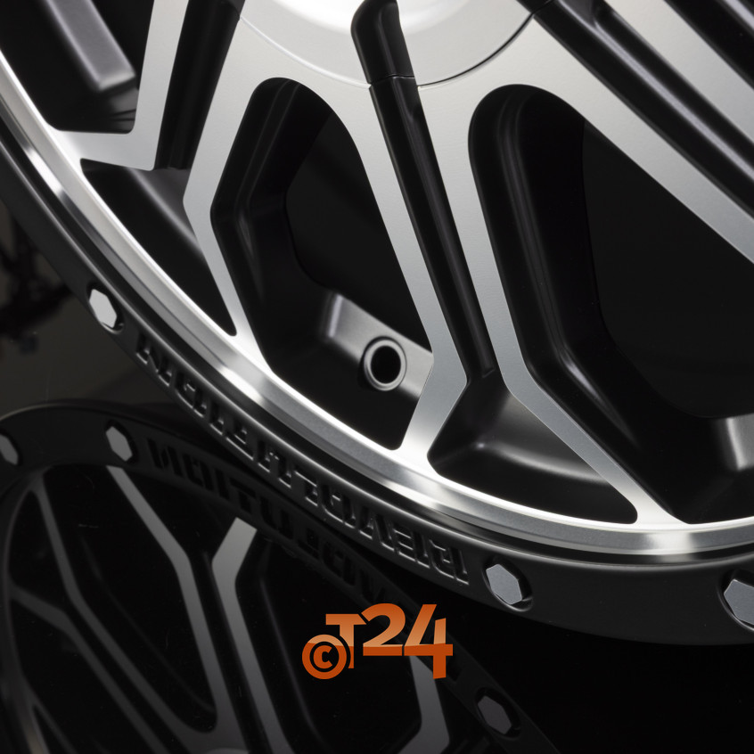 18HDX|Satin Black Front Poliert mit Softhorn 18