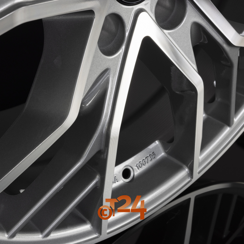 V7|Glossy Gunmetal Machined 19