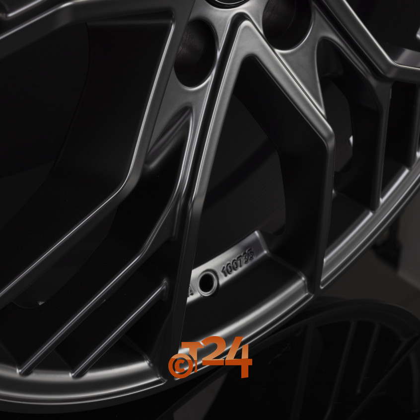 V7|Matt Black 19